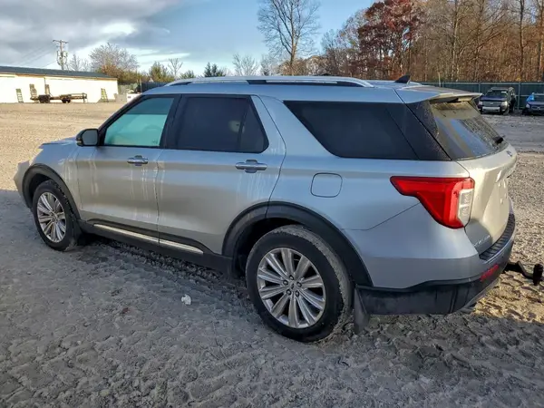 1FMSK8FH3NGC02372 2022 FORD EXPLORER - Image 2