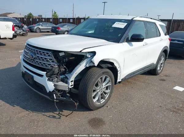 1FMSK8FH3PGB62961 2023 FORD EXPLORER - Image 2