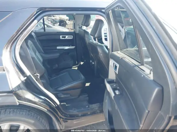 1FMSK8FH4MGB18916 2021 FORD EXPLORER - Image 8