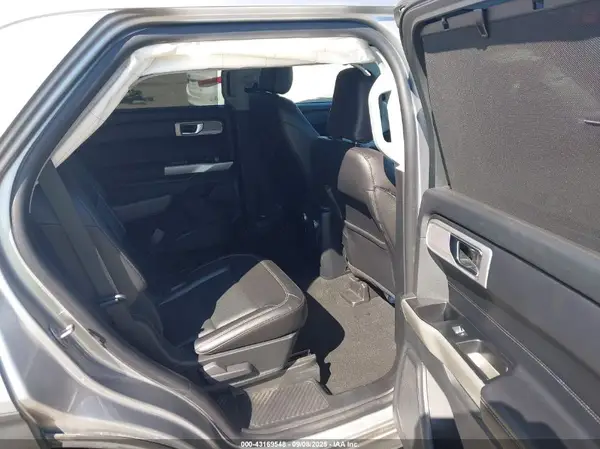 1FMSK8FH4MGC10950 2021 FORD EXPLORER - Image 8