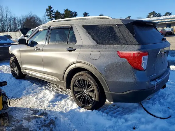 1FMSK8FH4NGA73204 2022 FORD EXPLORER - Image 2