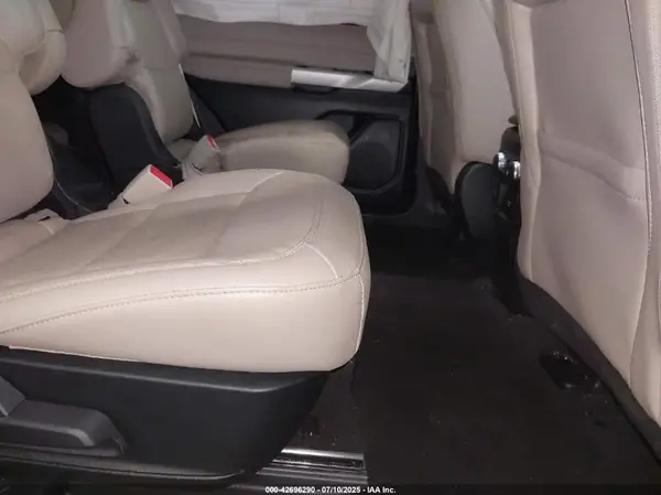 1FMSK8FH5NGA21466 2022 FORD EXPLORER - Image 8