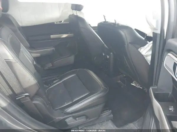 1FMSK8FH5NGA32421 2022 FORD EXPLORER - Image 8