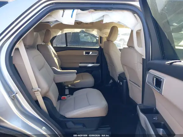 1FMSK8FH5NGA92148 2022 FORD EXPLORER - Image 8
