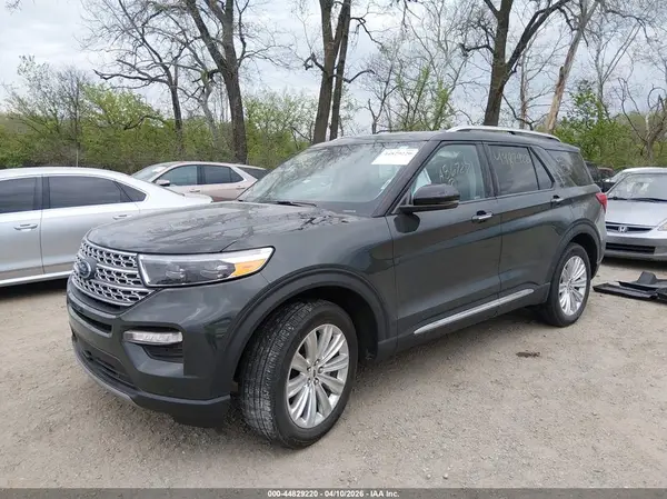 1FMSK8FH5RGA86727 2024 FORD EXPLORER - Image 2