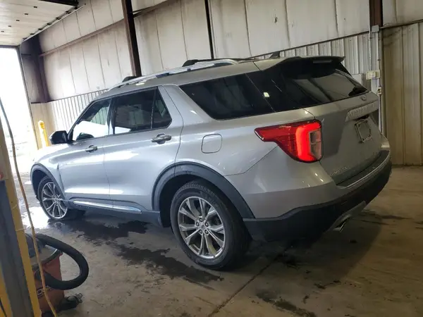1FMSK8FH6NGA22352 2022 FORD EXPLORER - Image 2