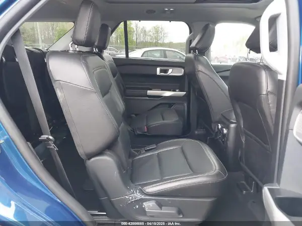 1FMSK8FH6NGA71633 2022 FORD EXPLORER - Image 8
