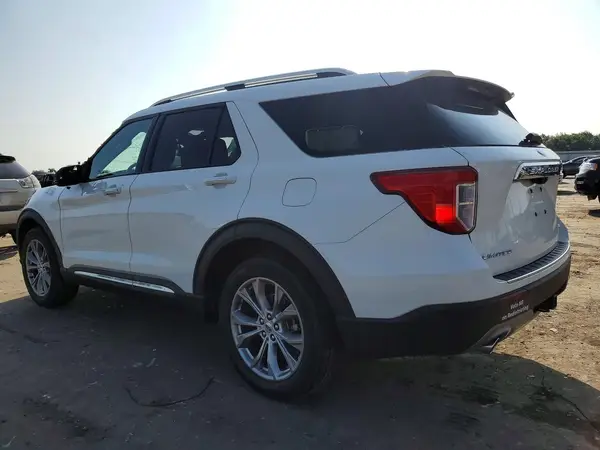 1FMSK8FH6NGA72040 2022 FORD EXPLORER - Image 2