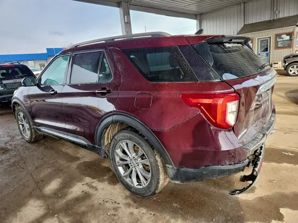 1FMSK8FH6NGC49170 2022 FORD EXPLORER - Image 2