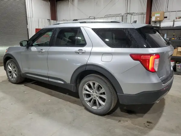 1FMSK8FH6PGA69576 2023 FORD EXPLORER - Image 2