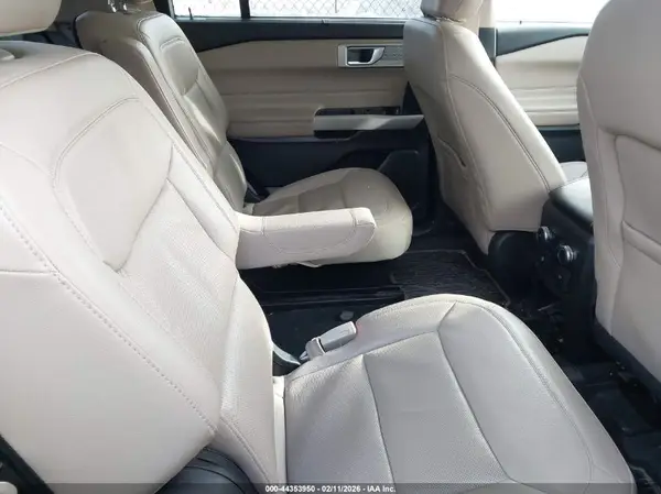 1FMSK8FH8NGA54977 2022 FORD EXPLORER - Image 8