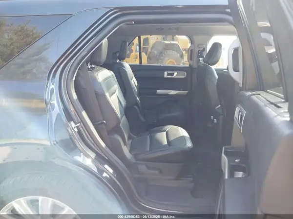 1FMSK8FH8NGA68118 2022 FORD EXPLORER - Image 8