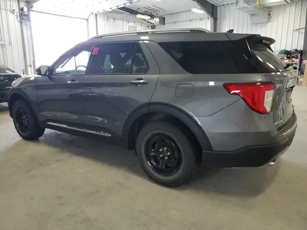 1FMSK8FH8NGB21657 2022 FORD EXPLORER - Image 2