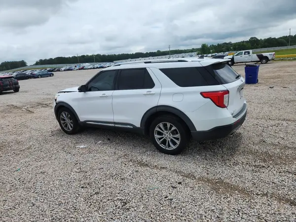 1FMSK8FH9MGA85587 2021 FORD EXPLORER - Image 2