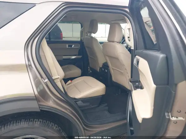 1FMSK8FH9MGC25976 2021 FORD EXPLORER - Image 8