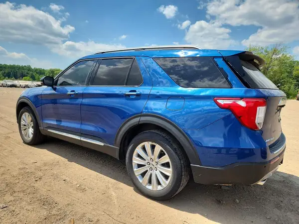 1FMSK8FH9NGB13065 2022 FORD EXPLORER - Image 2