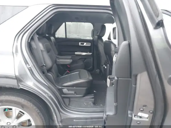1FMSK8FH9RGA31469 2024 FORD EXPLORER - Image 8