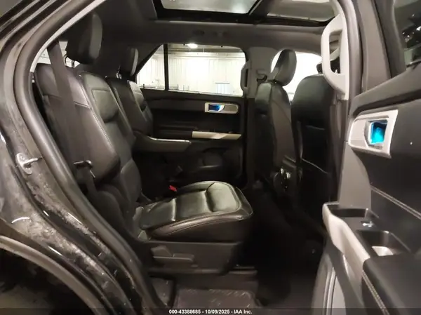 1FMSK8FHXMGB73404 2021 FORD EXPLORER - Image 8