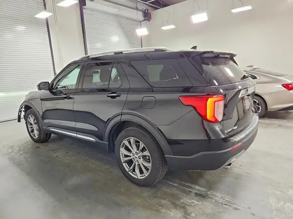 1FMSK8FHXNGB06853 2022 FORD EXPLORER - Image 2