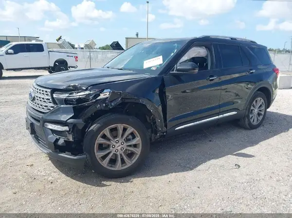 1FMSK8FHXNGB33275 2022 FORD EXPLORER - Image 2