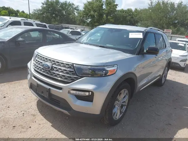 1FMSK8FHXPGB22618 2023 FORD EXPLORER - Image 2