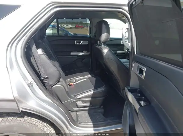 1FMSK8FHXPGB22618 2023 FORD EXPLORER - Image 8