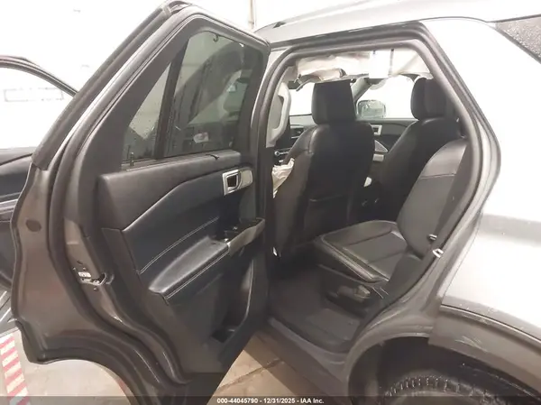1FMSK8FHXPGC11685 2023 FORD EXPLORER - Image 8