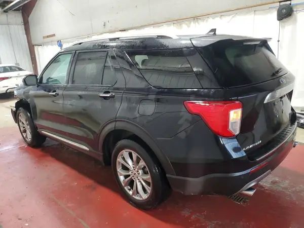 1FMSK8FHXRGA31240 2024 FORD EXPLORER - Image 2