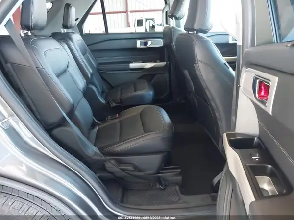 1FMSK8FHXRGA39340 2024 FORD EXPLORER - Image 8