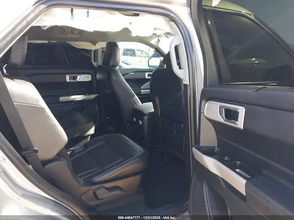 1FMSK8FHXRGA89624 2024 FORD EXPLORER - Image 8