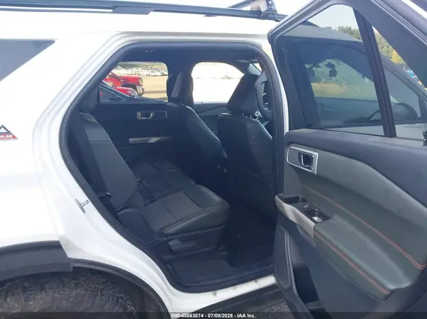 1FMSK8JH0NGA98995 2022 FORD EXPLORER - Image 8