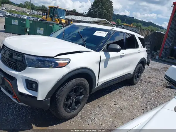 1FMSK8JH0NGB31137 2022 FORD EXPLORER - Image 2