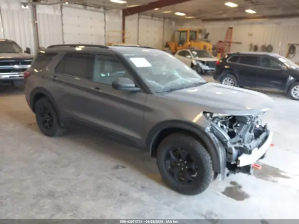 1FMSK8JH1NGA67738 2022 FORD EXPLORER - Image 1