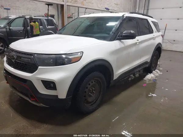 1FMSK8JH1NGB79245 2022 FORD EXPLORER - Image 2