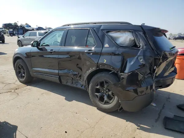 1FMSK8JH1NGC30548 2022 FORD EXPLORER - Image 2