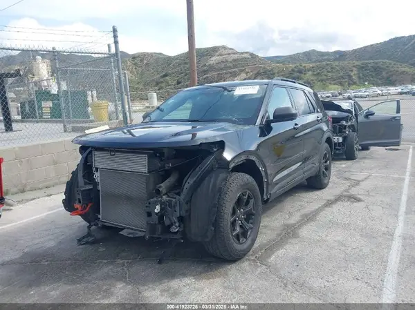 1FMSK8JH2MGC09562 2021 FORD EXPLORER - Image 2