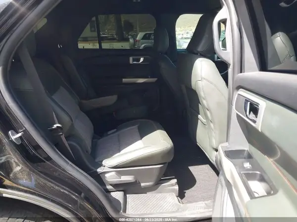 1FMSK8JH2MGC18052 2021 FORD EXPLORER - Image 8