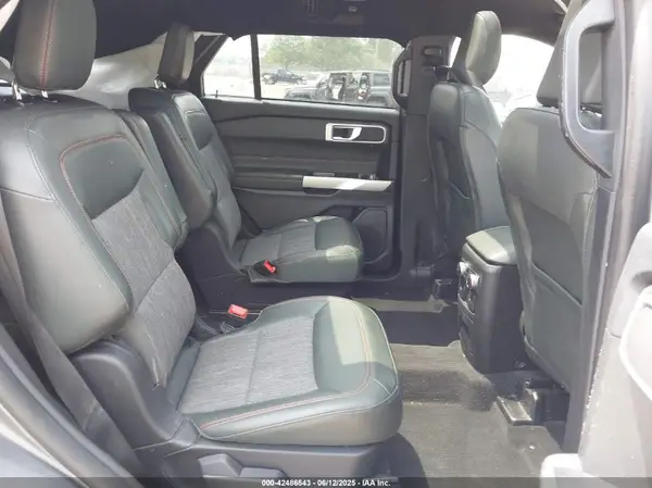 1FMSK8JH2NGB14193 2022 FORD EXPLORER - Image 8