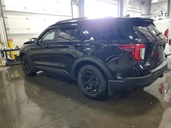 1FMSK8JH2NGC49626 2022 FORD EXPLORER - Image 2