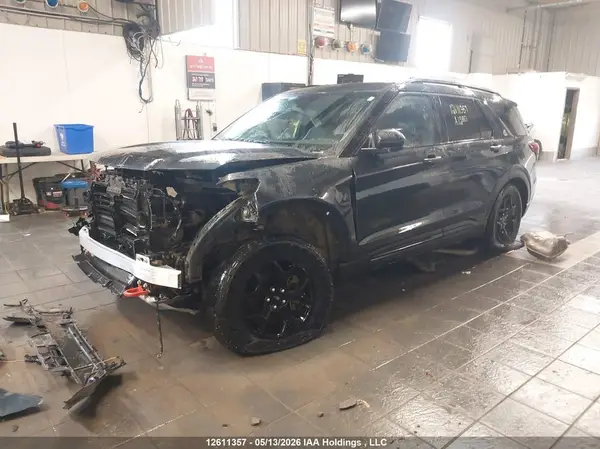 1FMSK8JH2RGA12883 2024 FORD EXPLORER - Image 2