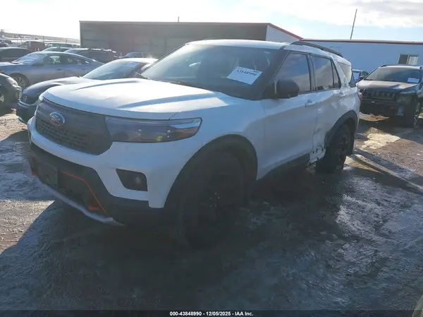 1FMSK8JH4NGB26376 2022 FORD EXPLORER - Image 2