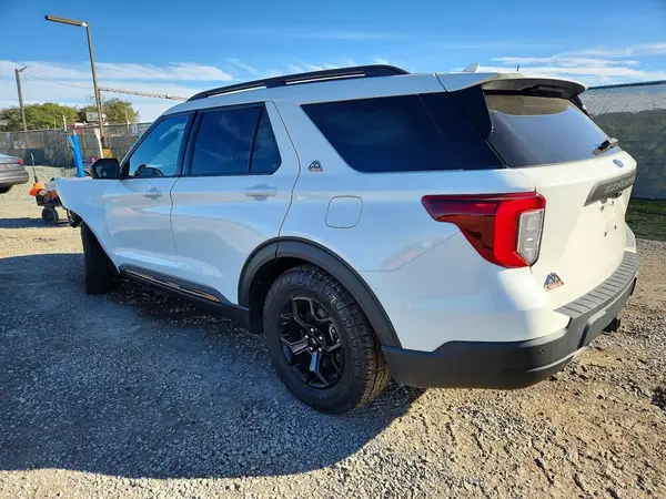 1FMSK8JH4PGC24830 2023 FORD EXPLORER - Image 2