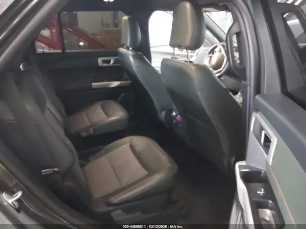 1FMSK8JH5NGA11785 2022 FORD EXPLORER - Image 8
