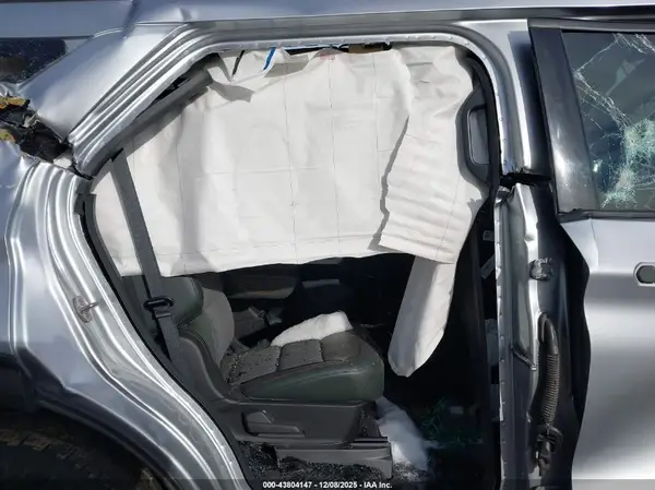 1FMSK8JH5NGA78760 2022 FORD EXPLORER - Image 8