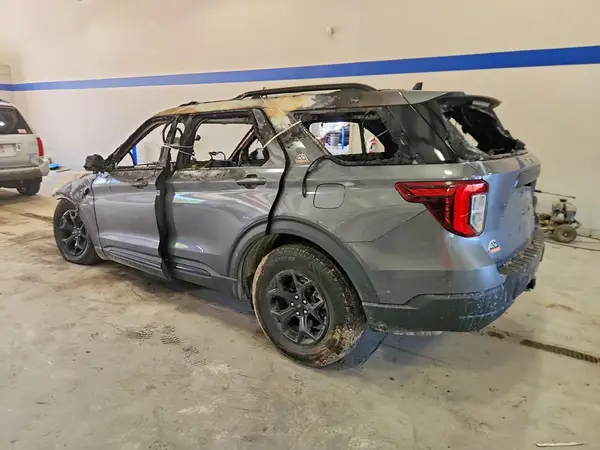 1FMSK8JH7MGC18113 2021 FORD EXPLORER - Image 2