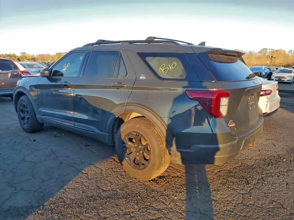 1FMSK8JH8NGB25425 2022 FORD EXPLORER - Image 2
