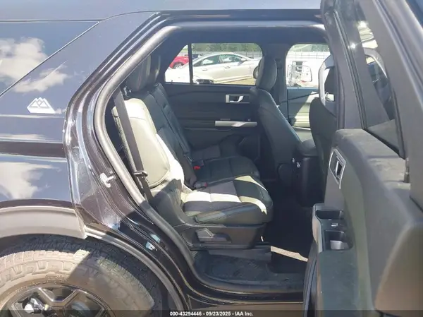 1FMSK8JH8NGC31213 2022 FORD EXPLORER - Image 8