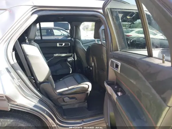 1FMSK8JH9NGC45802 2022 FORD EXPLORER - Image 8