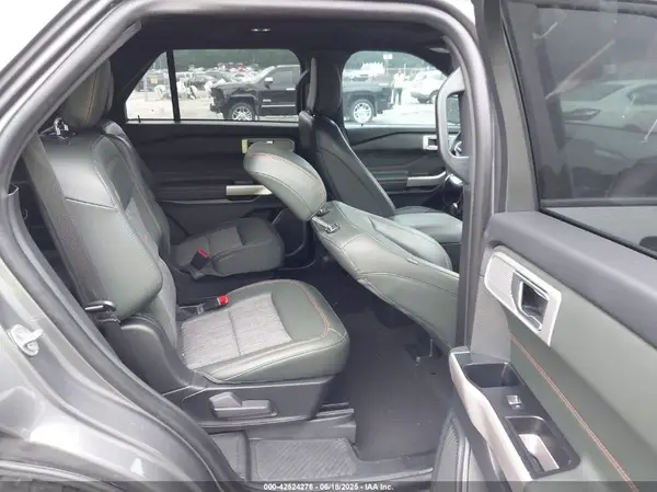 1FMSK8JHXPGB04370 2023 FORD EXPLORER - Image 8