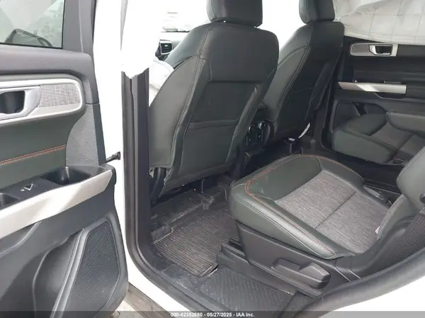 1FMSK8JHXPGB64696 2023 FORD EXPLORER - Image 8